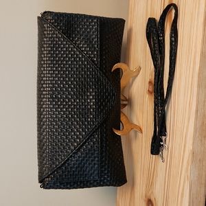 Double Flap Clutch/Shoulder Bag w/Woven Texture